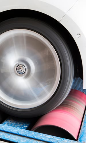 Car_DynoTesting_iStock-495853999_600x1000px